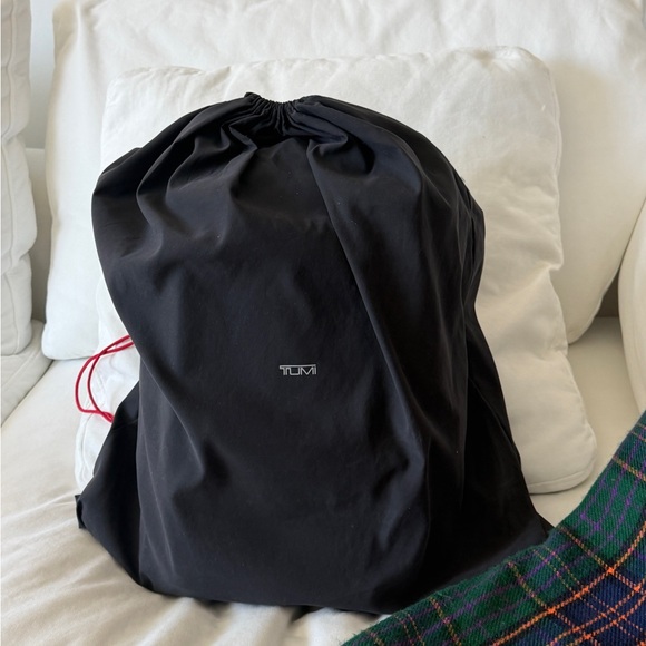 NWOT Tumi Harrison Bradner IV Leather Backpack in Pavement Bomb - Picture 13 of 15